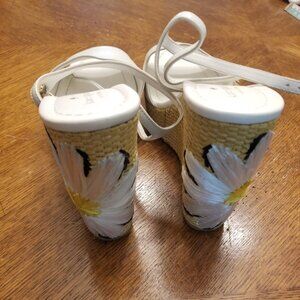 NWOT-Kate Spade Sandals